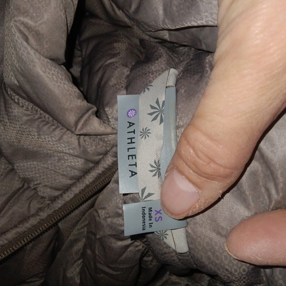ATHLETA downalicious down quilted jacket XS - Picture 10 of 10